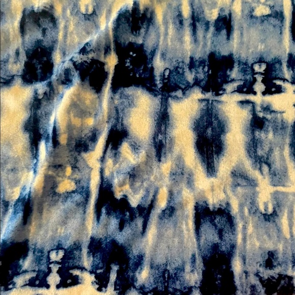 Lularoe LIV - Picture 3 of 5